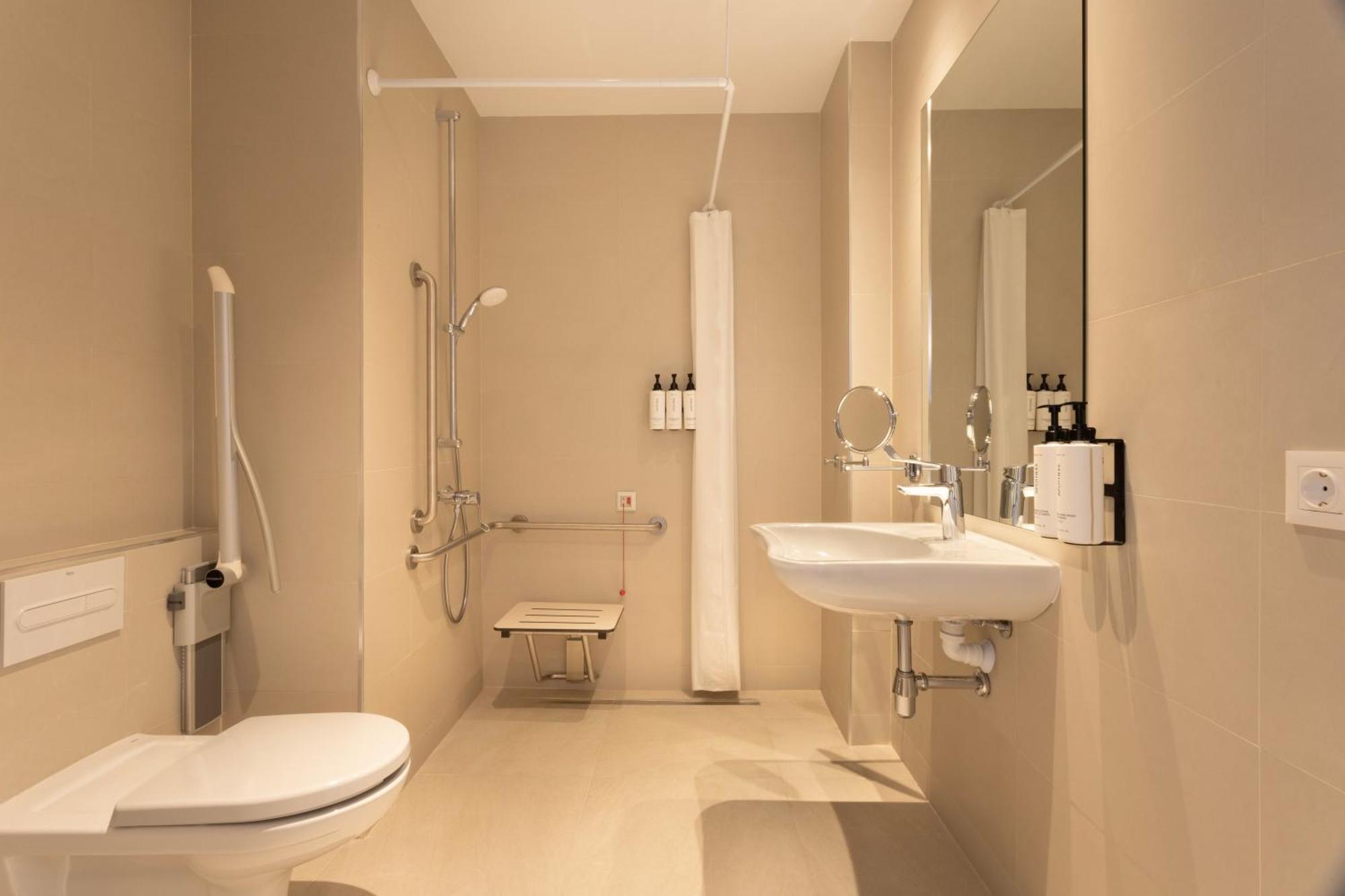 Staybridge Suites & Apartments Malaga By Ihg Экстерьер фото